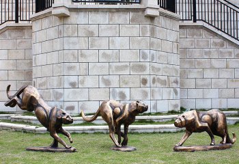 豹子雕塑-公園仿銅創(chuàng)意，鑄造、噴漆金錢豹雕塑