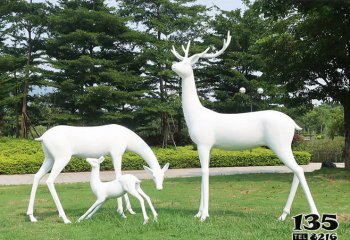 梅花鹿雕塑-公園草坪創(chuàng)意玻璃鋼一家三口白色梅花鹿雕塑