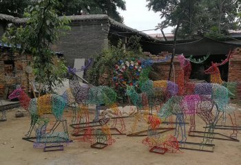 梅花鹿雕塑-不銹鋼鏤空彩色創(chuàng)意戶(hù)外園林景觀(guān)梅花鹿雕塑