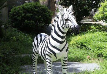 斑馬雕塑-戶外公園玻璃鋼彩繪仿真動物景觀斑馬雕塑