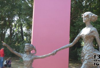 母女雕塑-公園園林手拉手銅雕母女雕塑