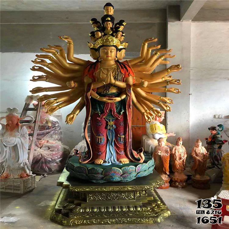 千手觀音雕塑-玻璃鋼彩繪景點寺廟供奉佛像千手觀音雕塑高清圖片