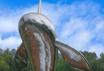 鯨魚(yú)雕塑公園擺放的出水的不銹鋼鏤空創(chuàng)意鯨魚(yú)雕塑