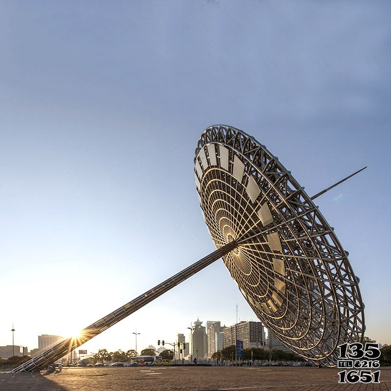 日晷雕塑-廣場大型景觀不銹鋼鏤空日晷雕塑高清圖片