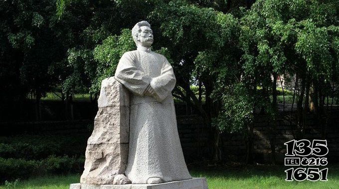 魯迅雕塑-公園廣場大理石石雕近代名人魯迅雕塑高清圖片