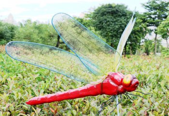 蜻蜓雕塑-花園廣場紅色玻璃鋼蜻蜓雕塑