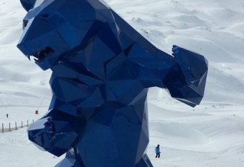 熊貓雕塑-公園商場滑雪場擺放藍色幾何創(chuàng)意玻璃鋼熊貓雕塑