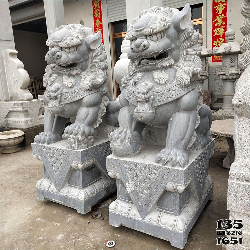 獅子雕塑-祠堂寺廟創(chuàng)意青石石雕鎮(zhèn)宅獅子雕塑高清圖片