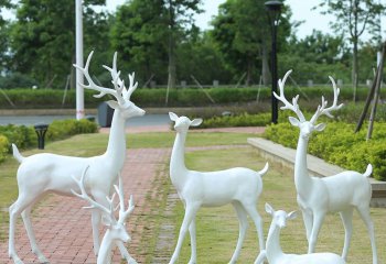 梅花鹿雕塑-街道創(chuàng)意玻璃鋼白色梅花鹿雕塑