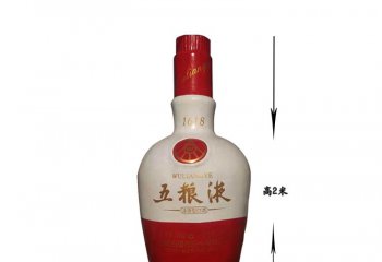 玻璃鋼酒瓶雕塑-玻璃鋼酒瓶雕塑，仿真玻璃鋼酒瓶雕塑 